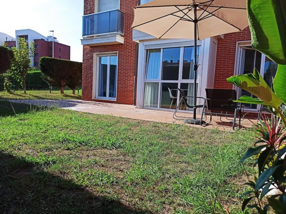 Apartament Bajo Con Jardin Privado Santander Zewnętrze zdjęcie